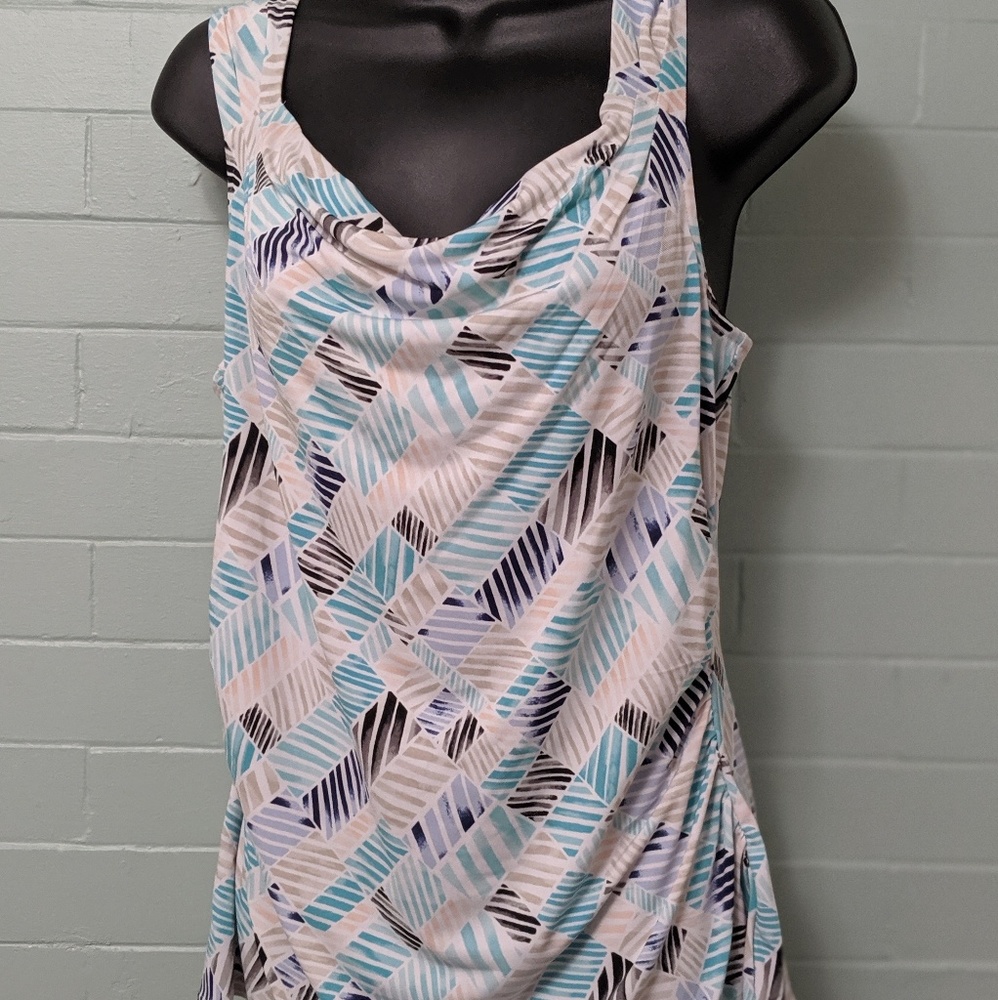 Whbm flattering sleeveless top L